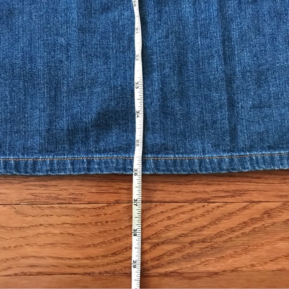 Vintage Pendelton 100% Cotton Denim Skirt w/ Generous Pockets & Two Side Slits - Picture 9 of 11